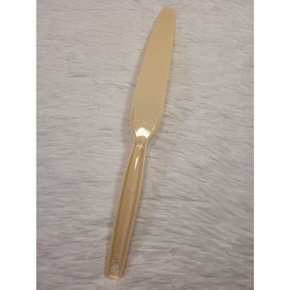 Vintage Foley 12 " Cream Serrated Bread/Cake Plastic Knife - Picture 2 of 4